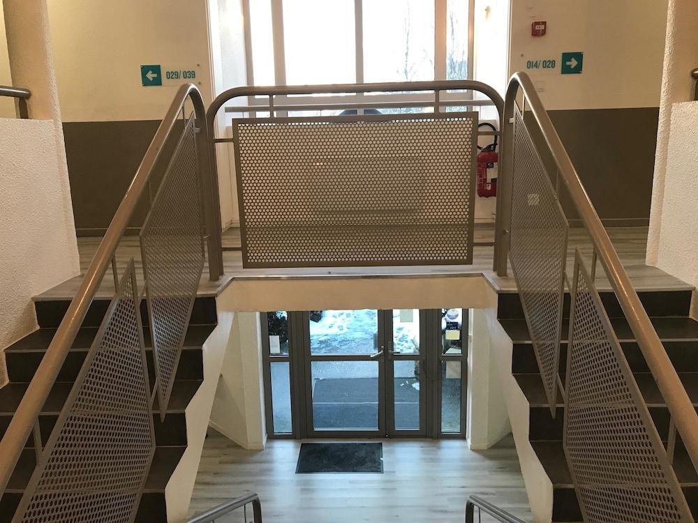 Hotel Du Stade Ex Kyriad Direct Lille Est Stade Pierre Mauroy Villeneuve-d'Ascq Ngoại thất bức ảnh