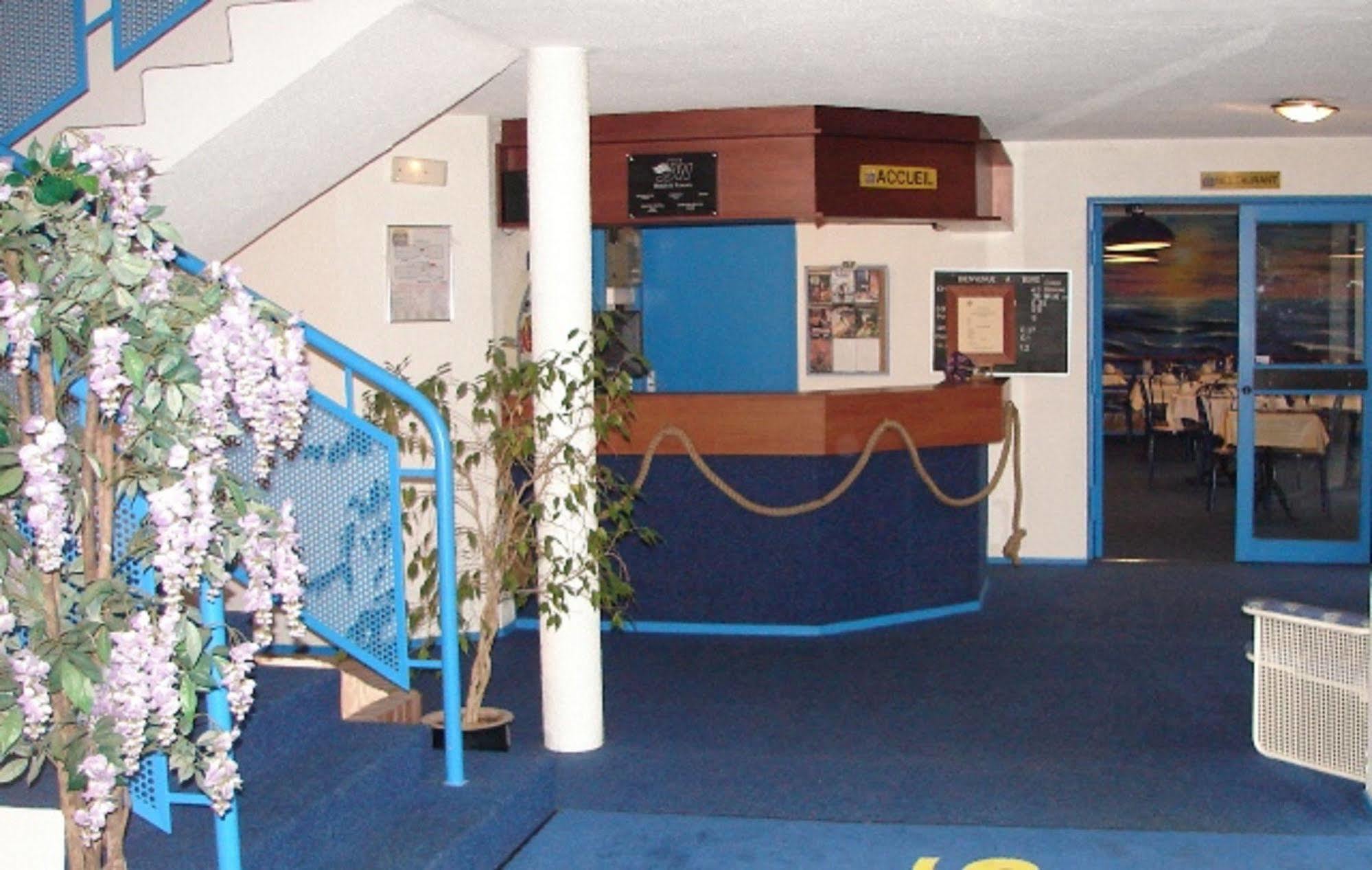 Hotel Du Stade Ex Kyriad Direct Lille Est Stade Pierre Mauroy Villeneuve-d'Ascq Ngoại thất bức ảnh
